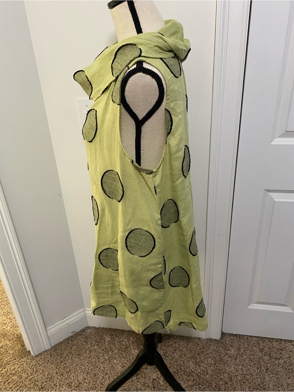 Chalet Sleeveless Lime Green Polka Dot Linen Dress/Tunic - Picture 3 of 7